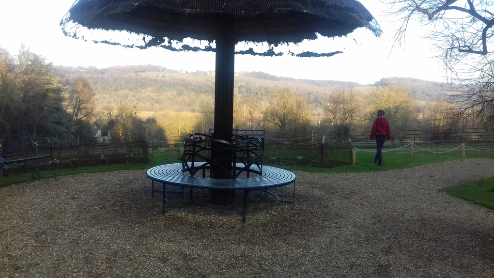 outside table and chairs