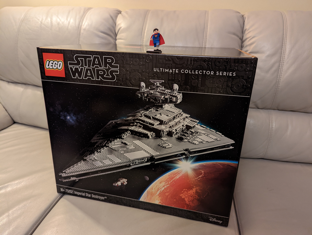 LEGO Star Destroyer box