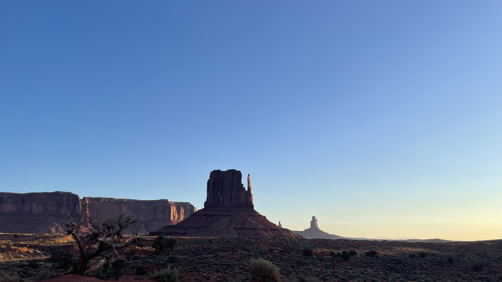 An image of two desert rock formations in Monument Valley, Navajo Nation