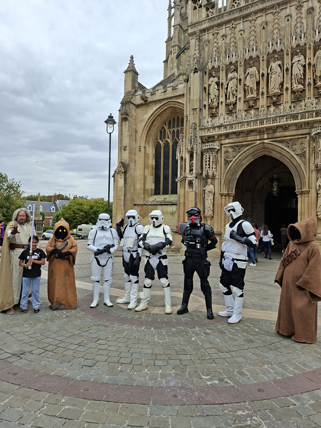Star Wars characters at Gloucester cathedral