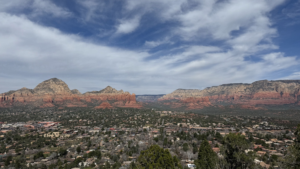 View of mountain scape in Sedona